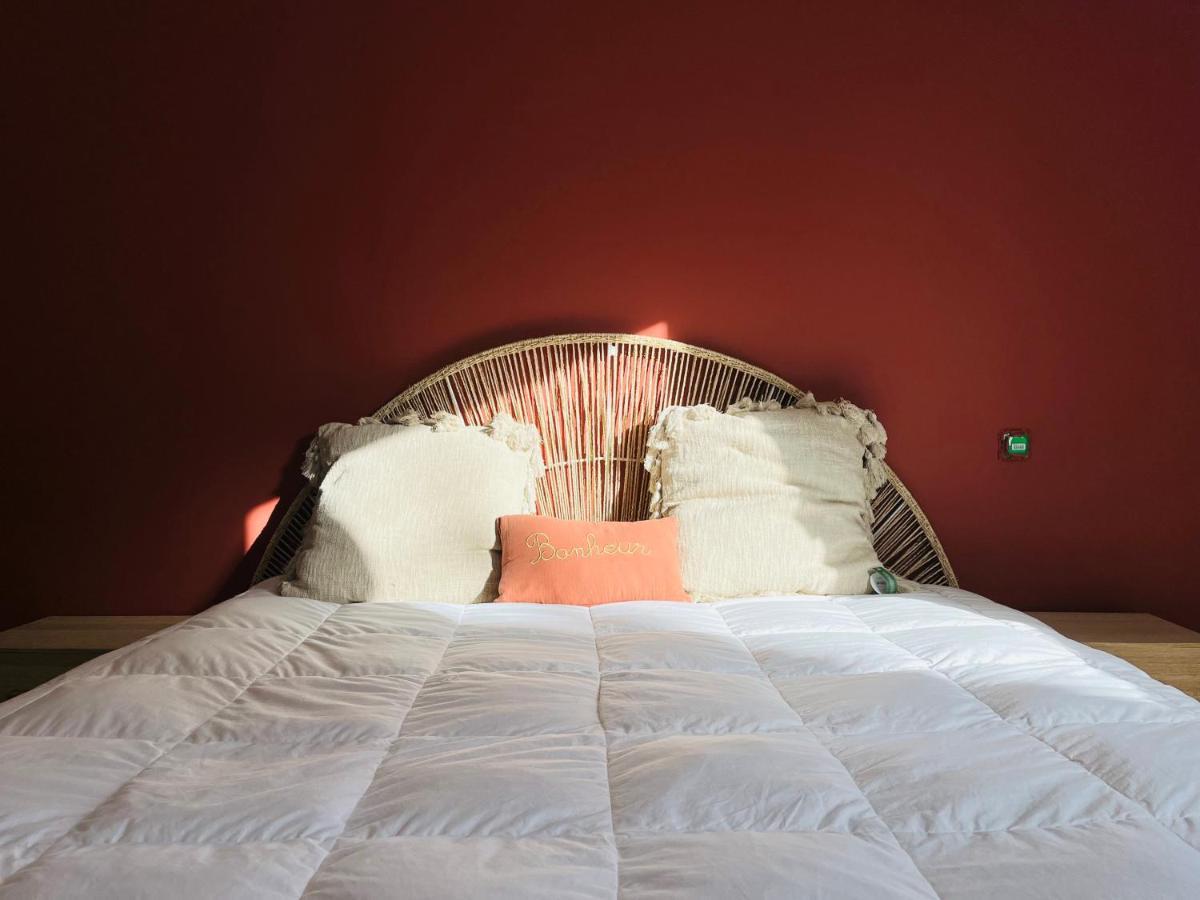Jolie Maison Neuve Nantes-zola Hébergement de vacances *